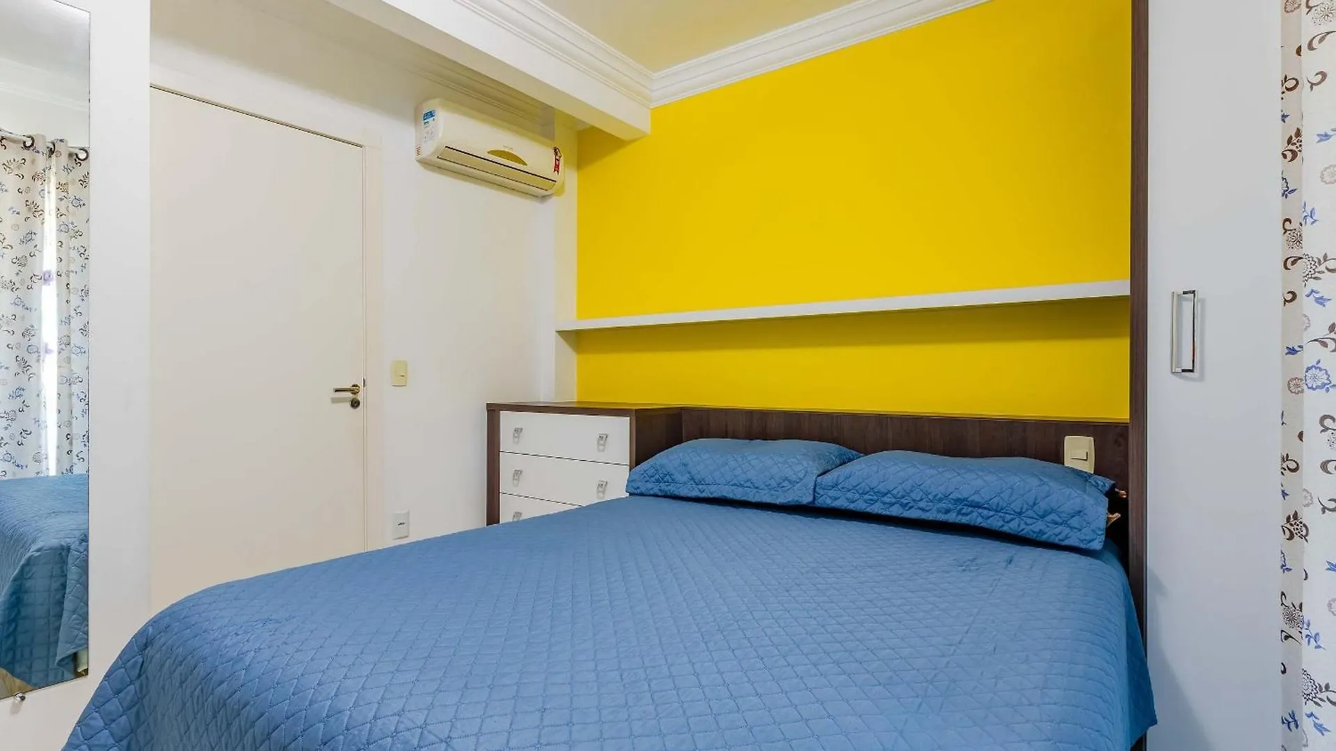 Apartamento 2 Dormitorios No Centro De Bombinhas. location